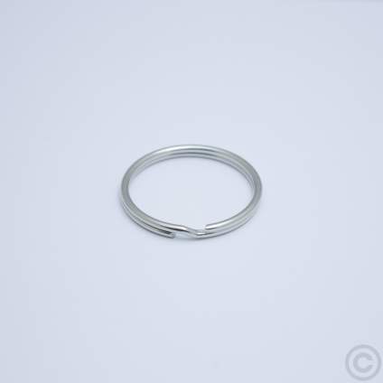 Nyckelringar/Nyckelring 44mm keyring 1230-44-j20.jpg Nyckelringar/Nyckelring 44mm keyring 1230-44-j20.jpg